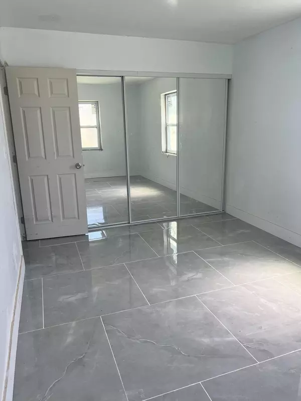 West Palm Beach, FL 33409,2313 Seminole BLVD