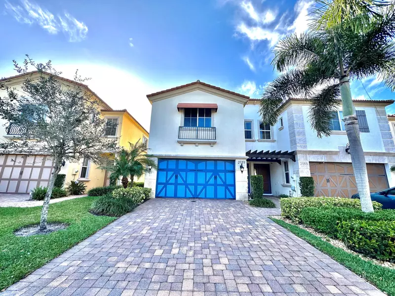 2111 Foxtail View CT, West Palm Beach, FL 33411