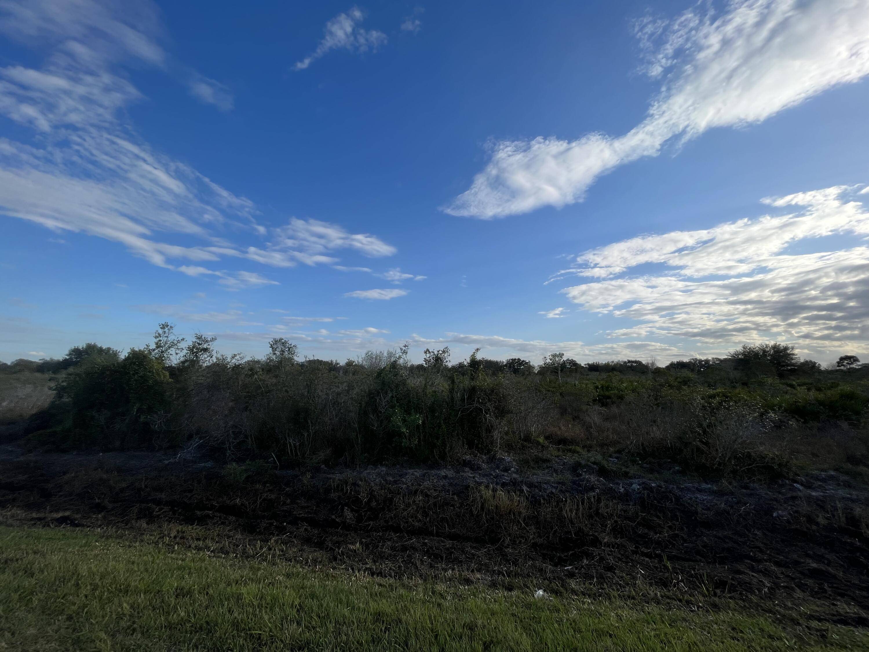 Okeechobee, FL 34972,18616 NW 242nd ST