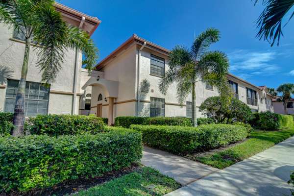 5195 Europa DR G,  Boynton Beach,  FL 33437