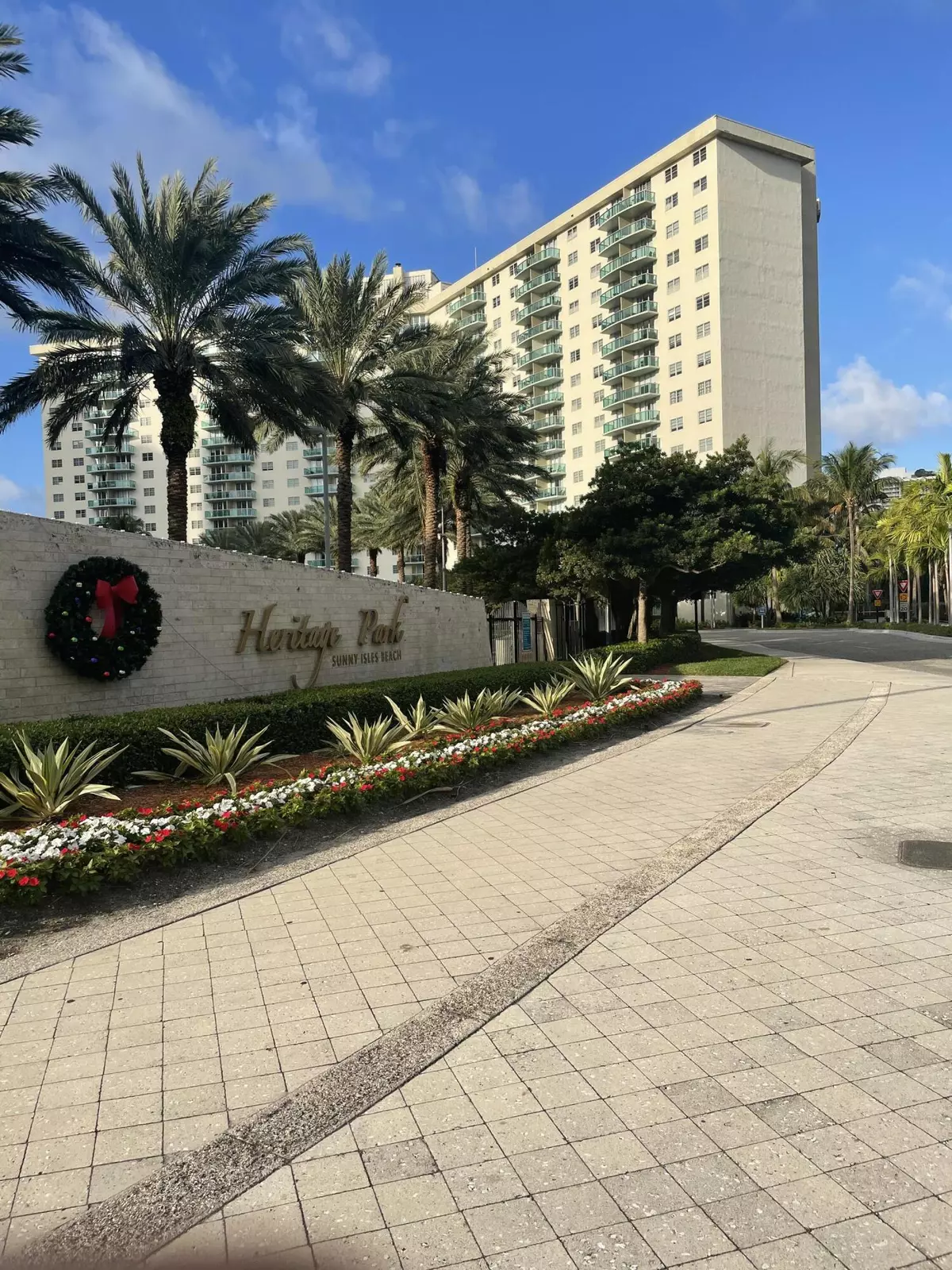 Sunny Isles Beach, FL 33160,19390 Collins AVE 804