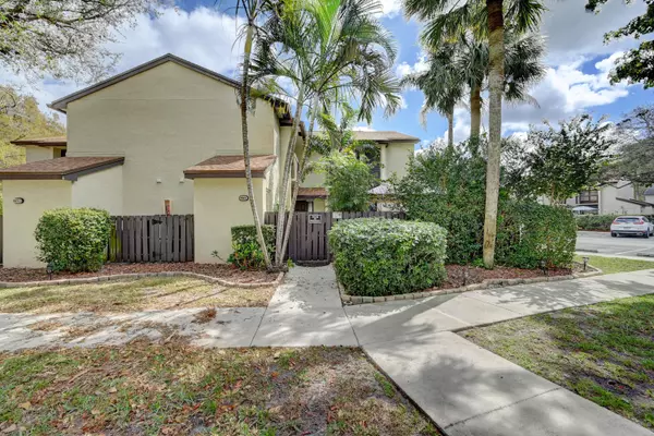 3567 Cocoplum CIR 3484, Coconut Creek, FL 33063