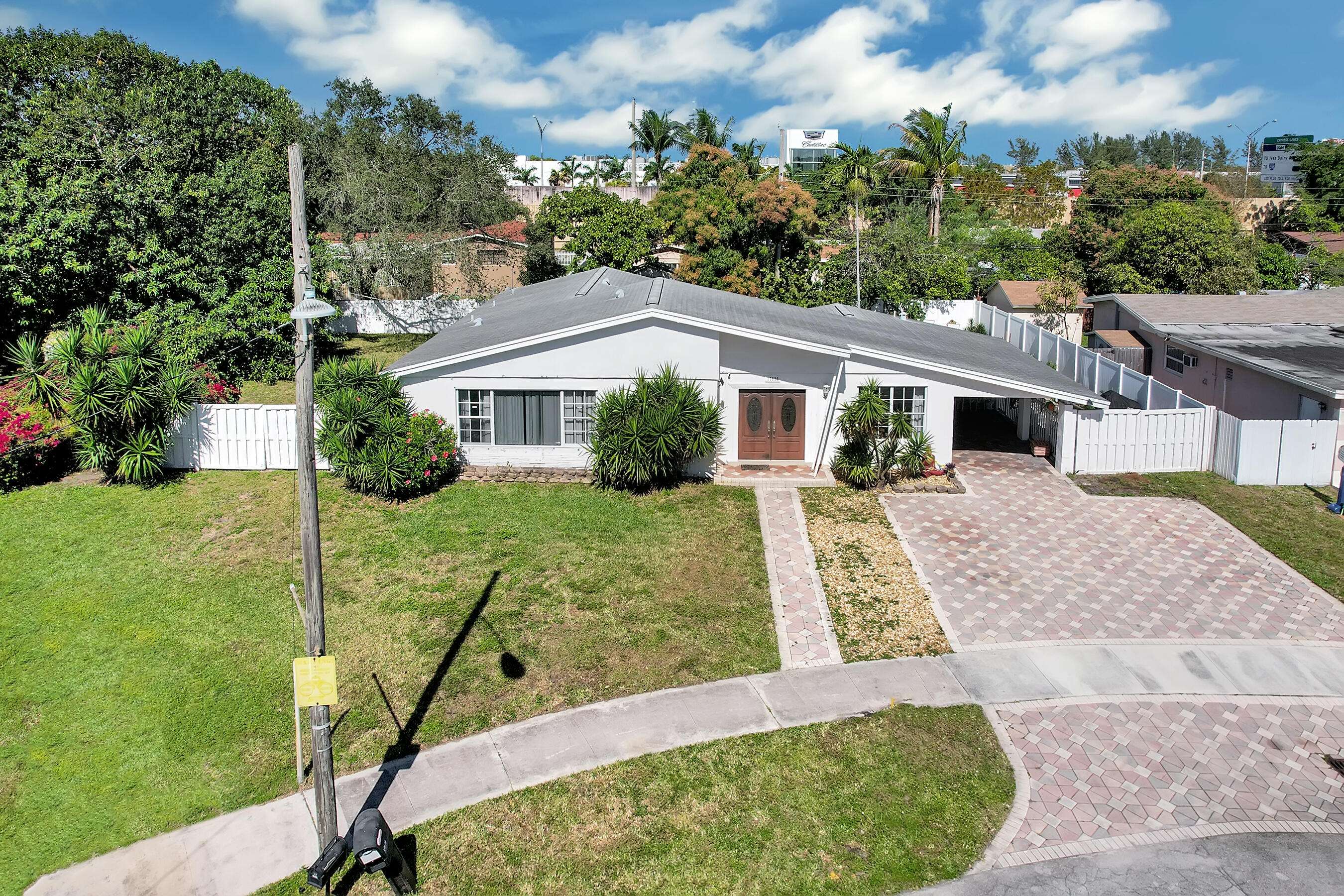 17630 NE 3rd AVE, North Miami Beach, FL 33162