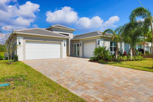 10931 SW Ivory Springs LN, Port Saint Lucie, FL 34987