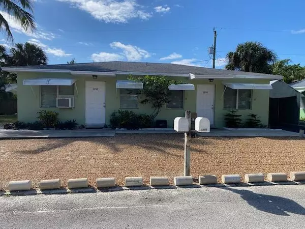 1790 Redbank RD, North Palm Beach, FL 33408