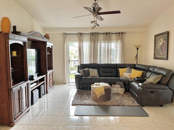 Royal Palm Beach, FL 33411,300 N Crestwood CT 309