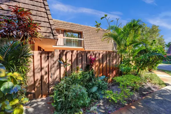 Atlantis, FL 33462,1 Atrium CIR B