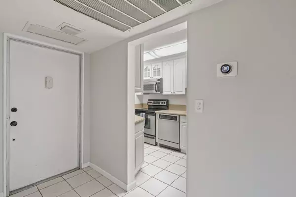 Lighthouse Point, FL 33064,4502 N Federal HWY 132d