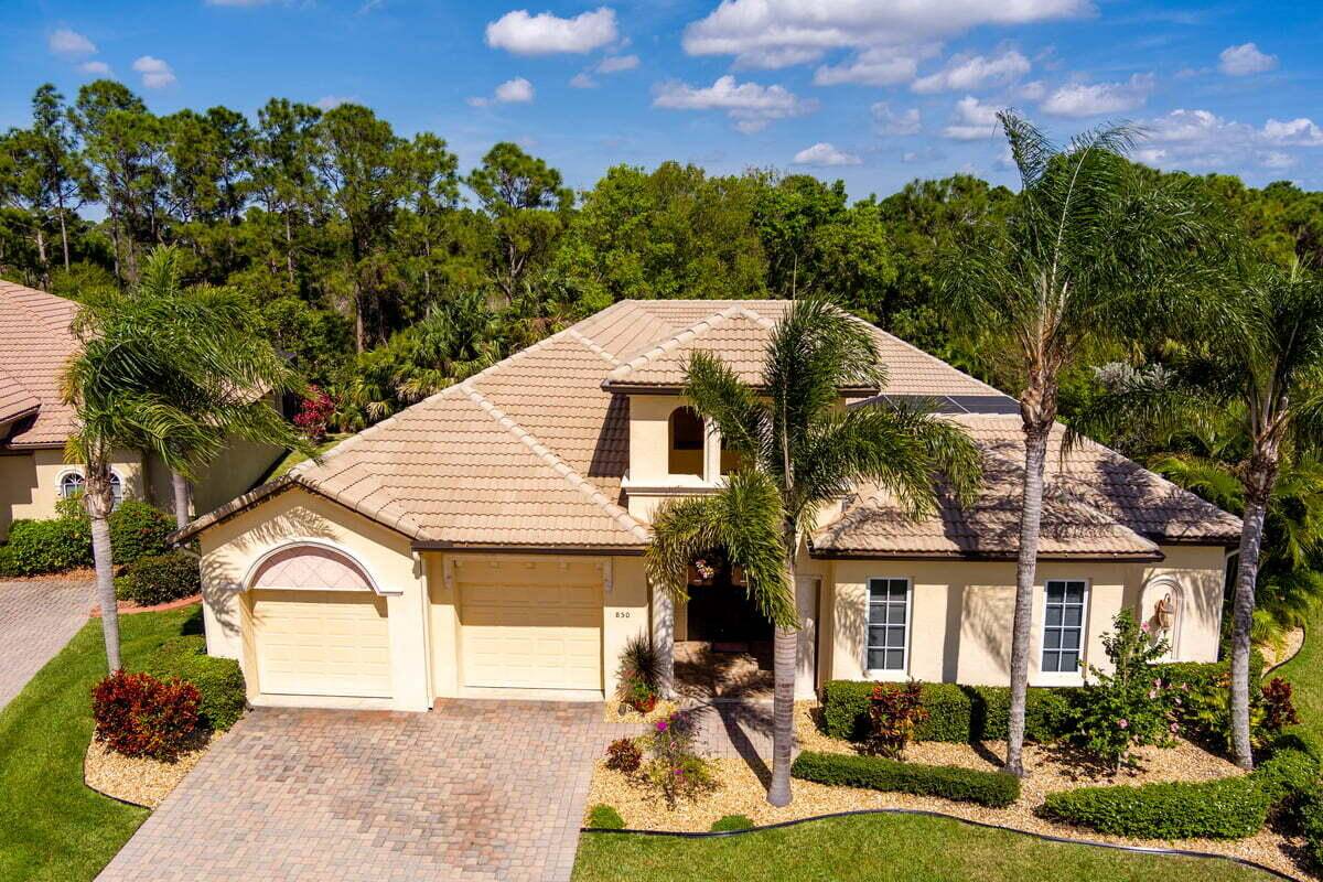 Port Saint Lucie, FL 34986,850 SW Saint Tropez CT