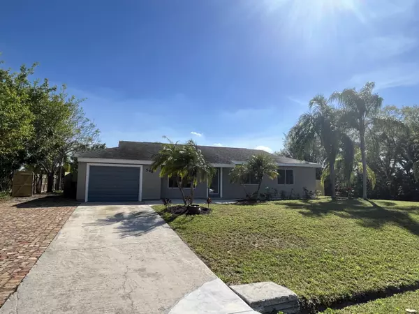 Port Saint Lucie, FL 34984,592 SE Whitmore DR