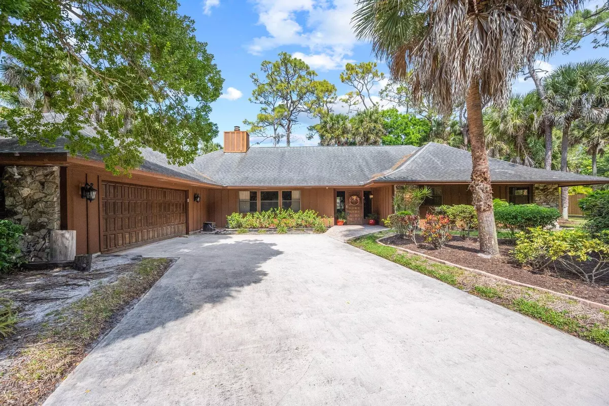 Royal Palm Beach, FL 33411,6809 Hammock LN