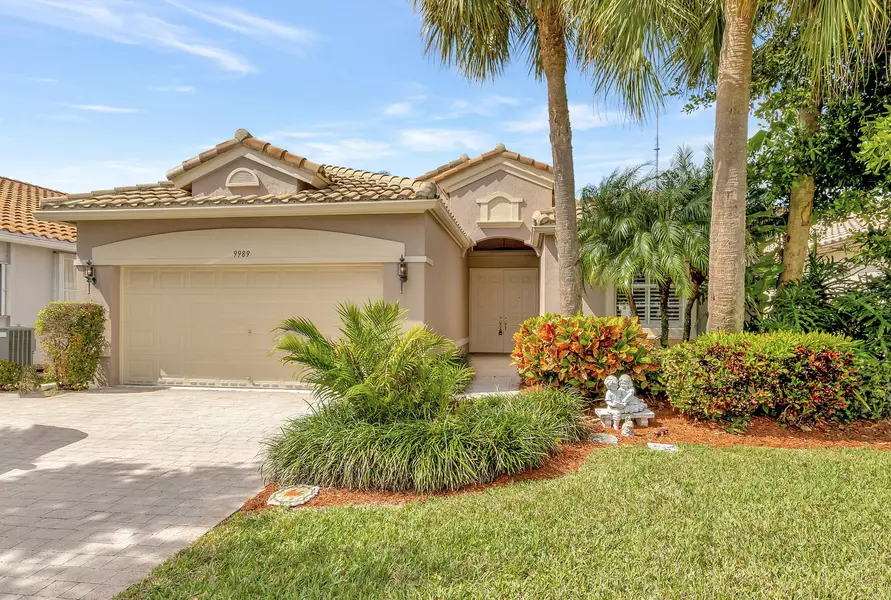 9989 Torino DR, Lake Worth, FL 33467