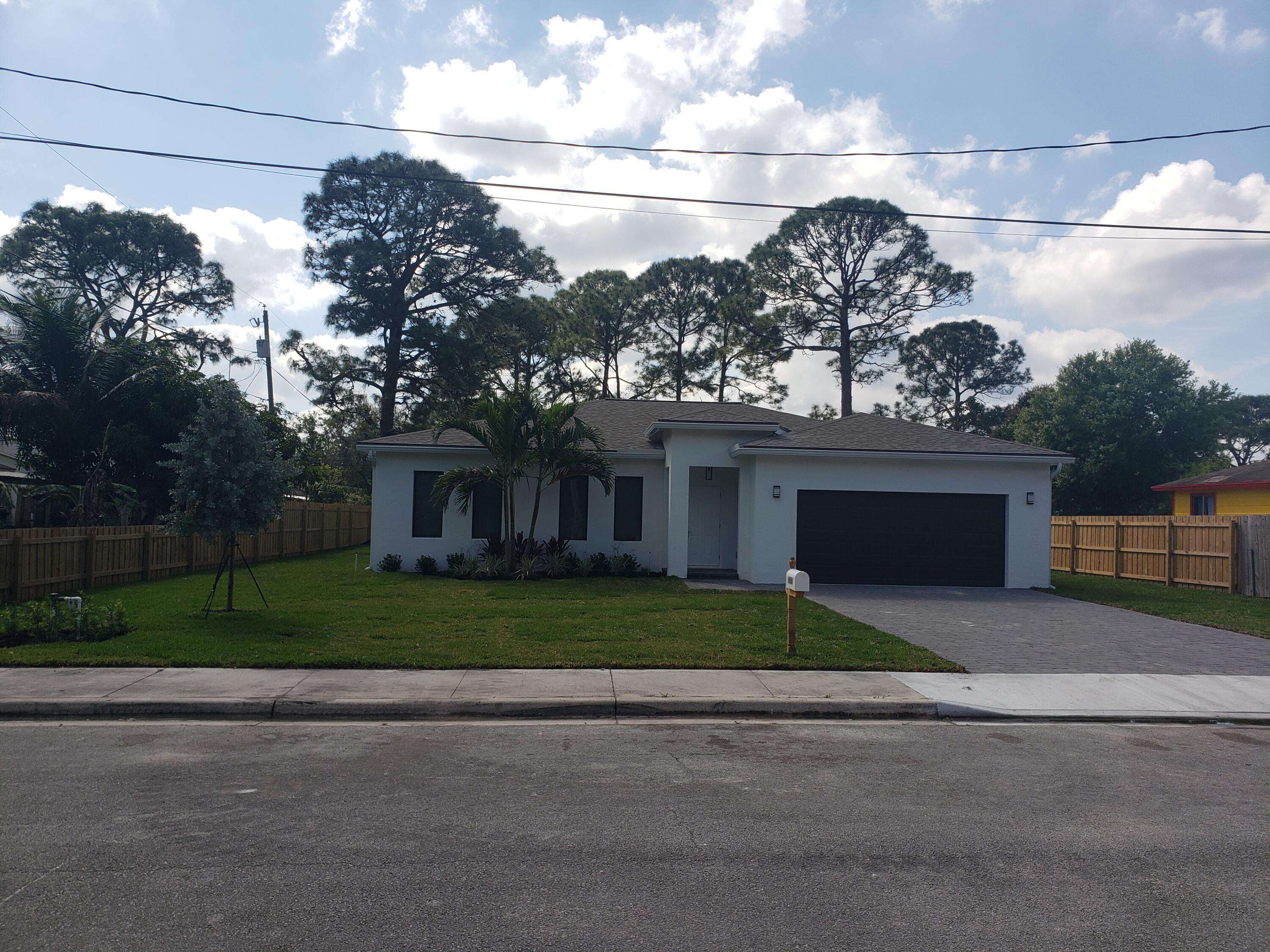 6888 N 173rd PL, Jupiter, FL 33458