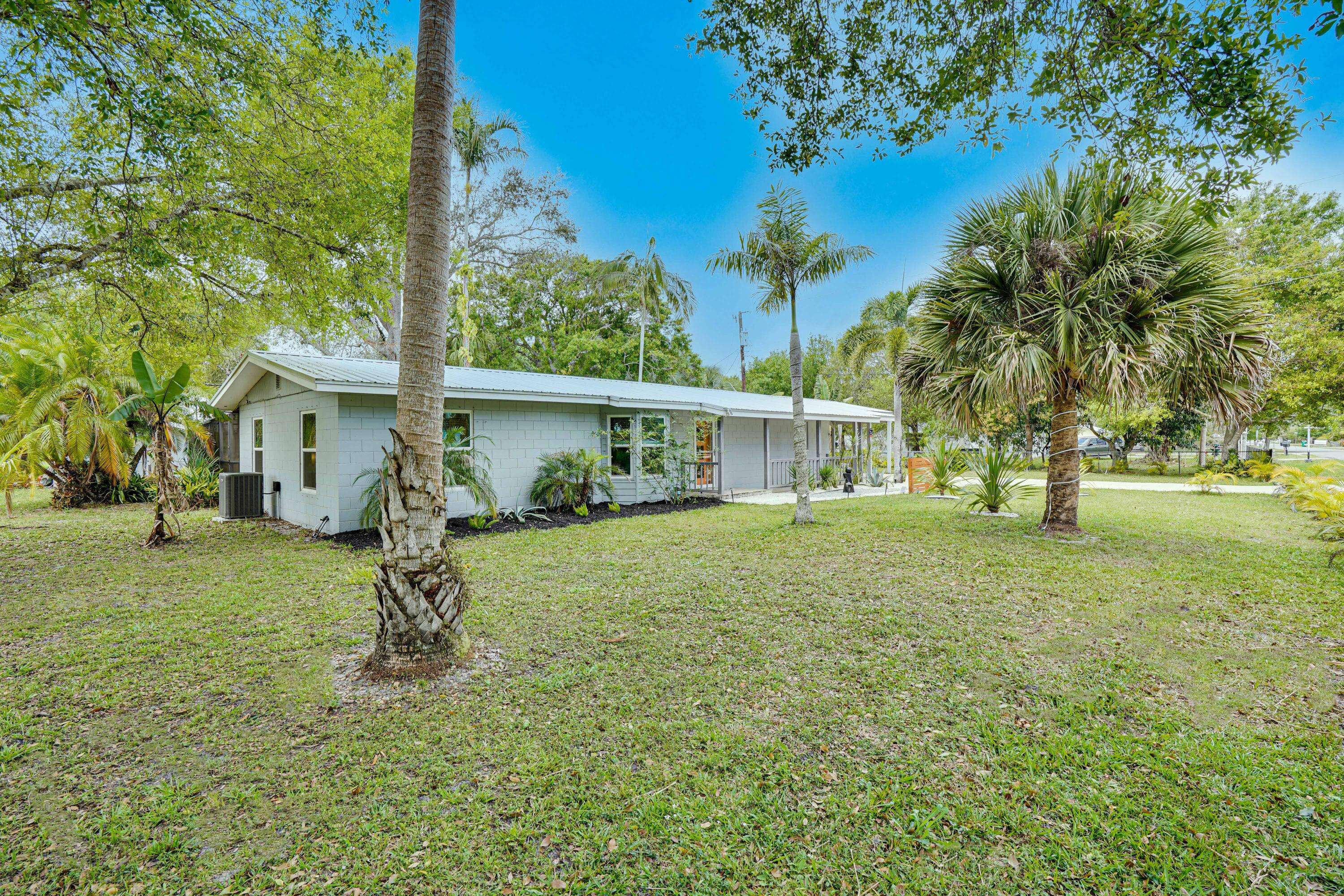 Fort Pierce, FL 34945,449 Gokchoff RD
