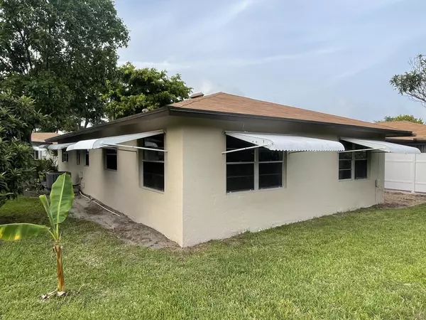 Delray Beach, FL 33445,150 Mockingbird LN