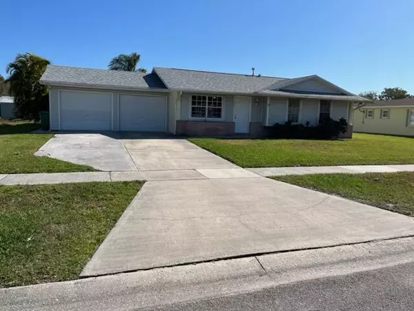 Port Saint Lucie, FL 34983,767 SW Ravenswood LN