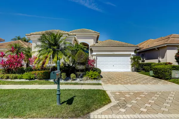 6967 Fairway Lakes DR, Boynton Beach, FL 33472