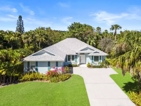 8361 SE Pilots Cove TER,  Hobe Sound,  FL 33455