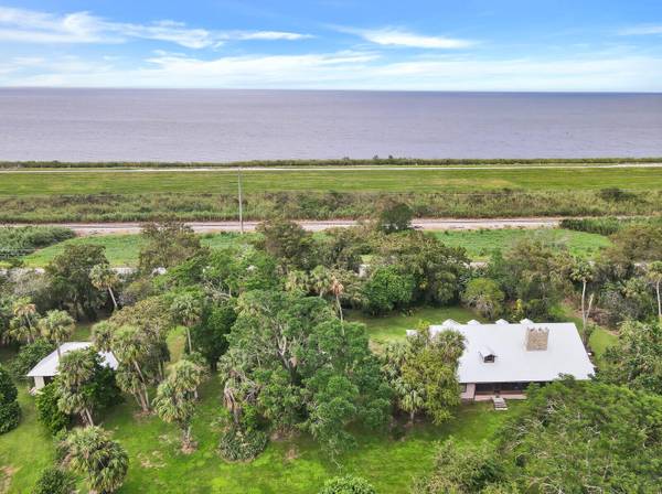 17346 N Us Highway 441, Canal Point, FL 33438