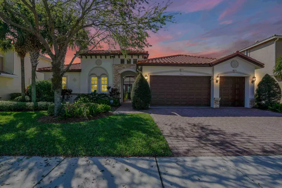 9964 Via Bernini, Lake Worth, FL 33467