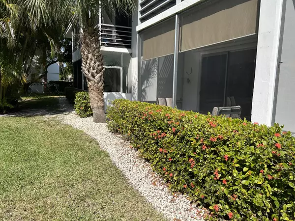 27 Coventry B B, West Palm Beach, FL 33417