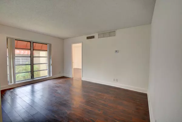 Tamarac, FL 33319,4531 E Treehouse LN E