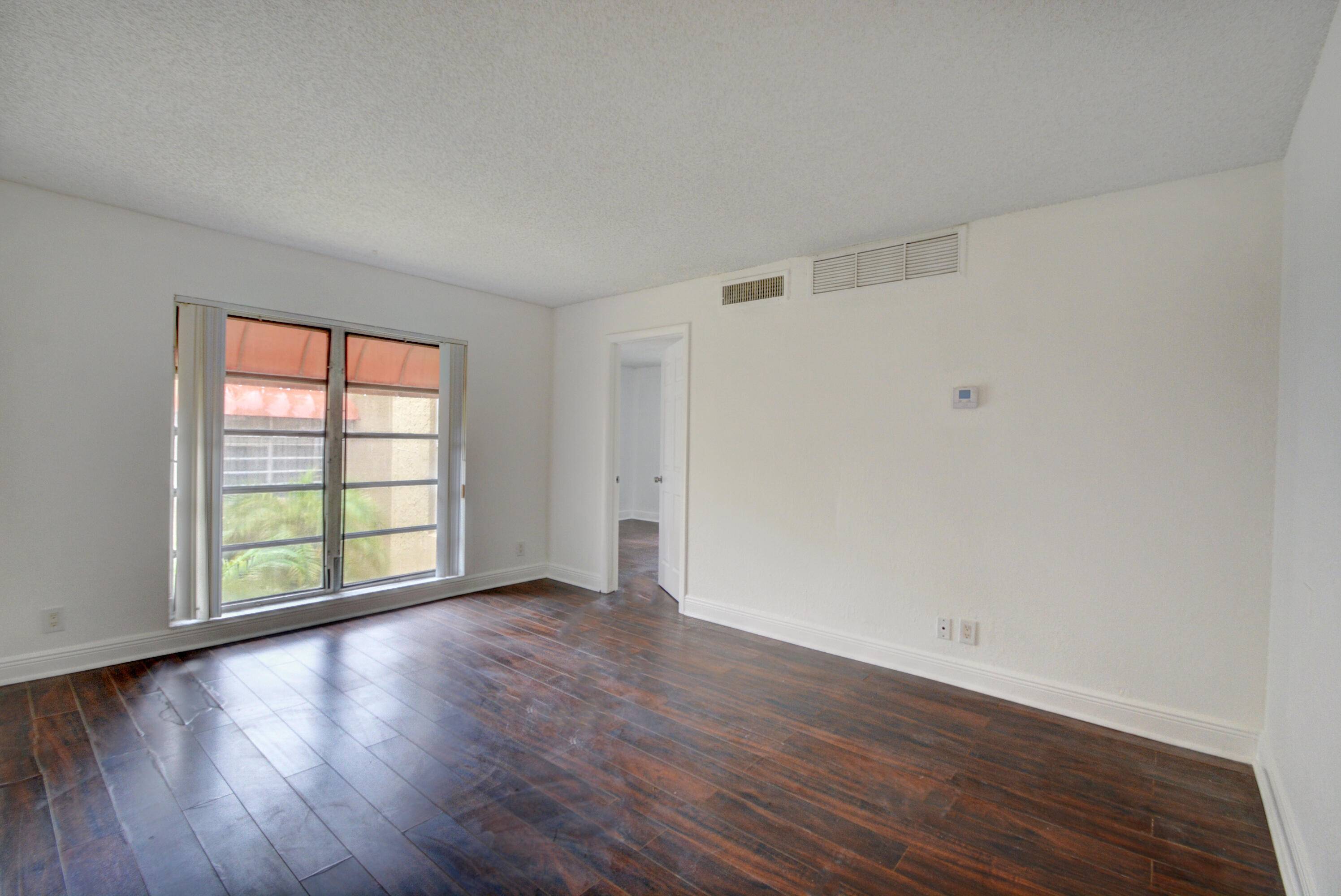 Tamarac, FL 33319,4531 E Treehouse LN E