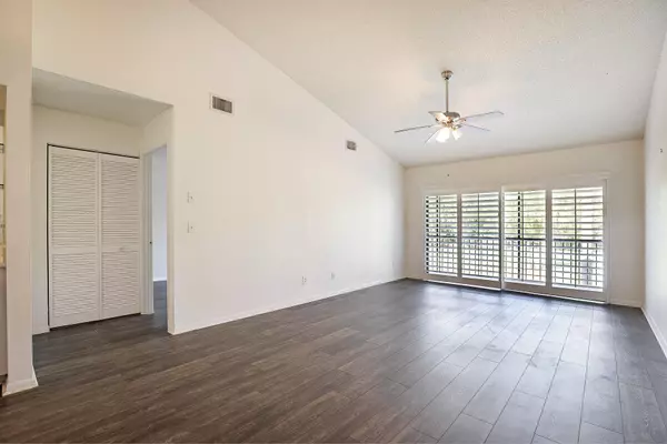 Jupiter, FL 33458,402 Pinecrest CIR E