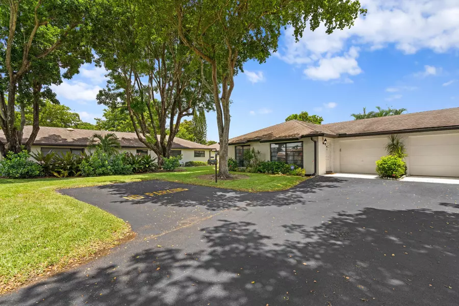 4700 Robinwood TER A, Boynton Beach, FL 33436