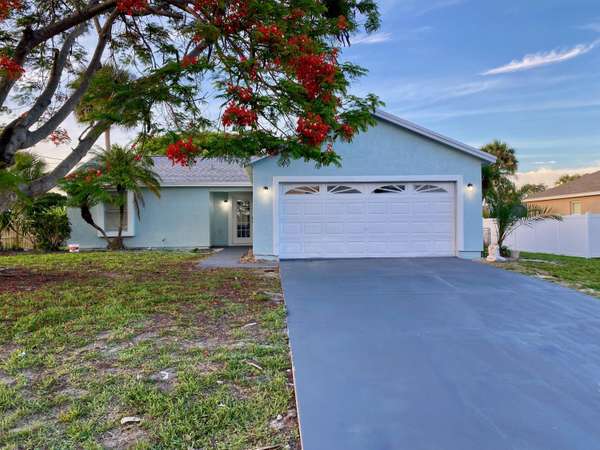 1631 SW La Gorce AVE, Port Saint Lucie, FL 34953