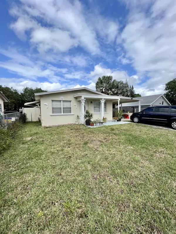 Lake Worth, FL 33461,4087 Fern ST