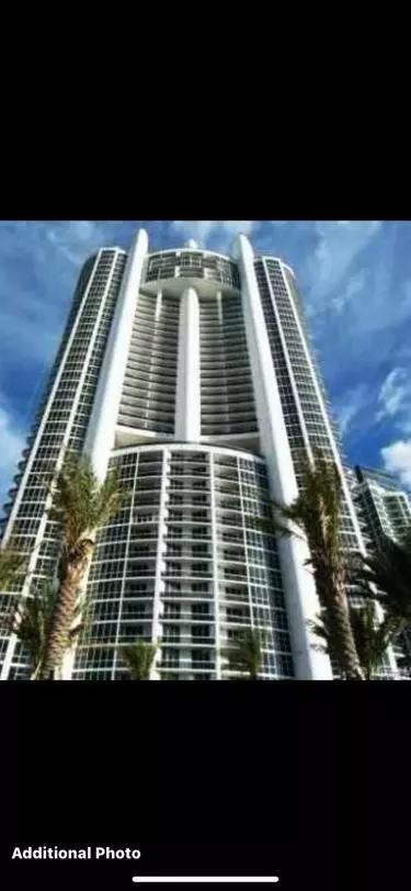 Sunny Isles Beach, FL 33160,18201 Collins AVE 4004