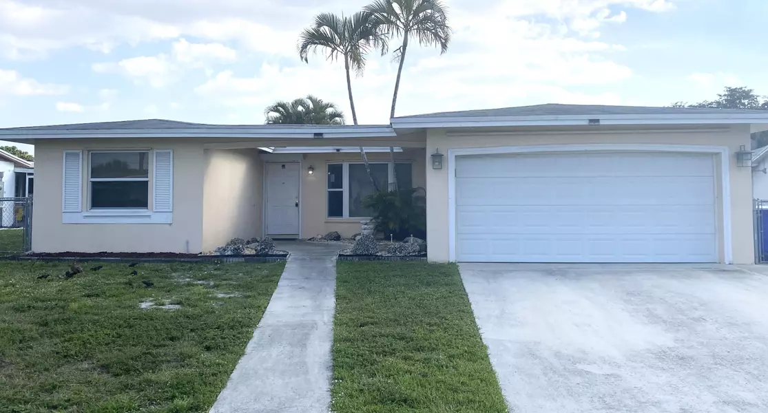 9410 NW 24th PL, Pembroke Pines, FL 33024