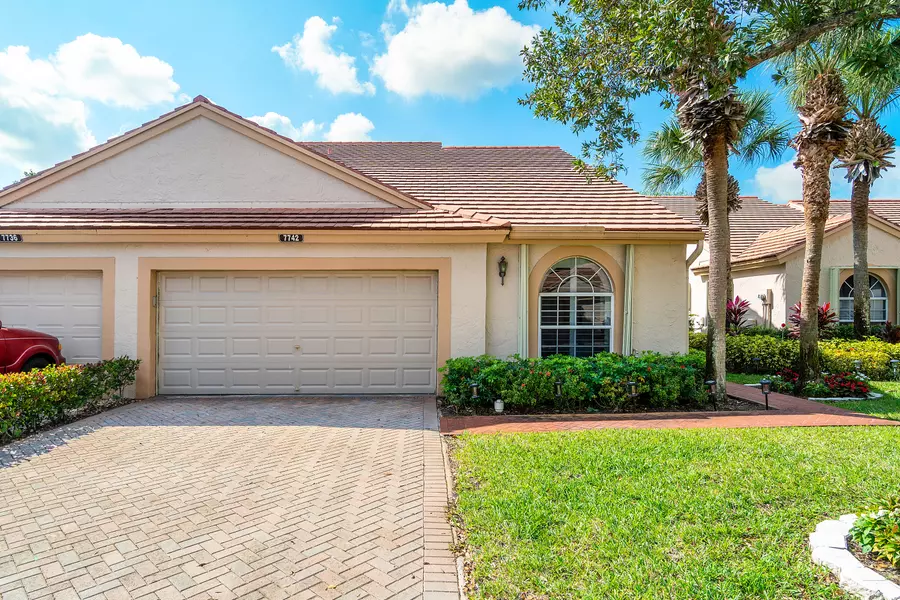 7742 Coral Lake DR, Delray Beach, FL 33446