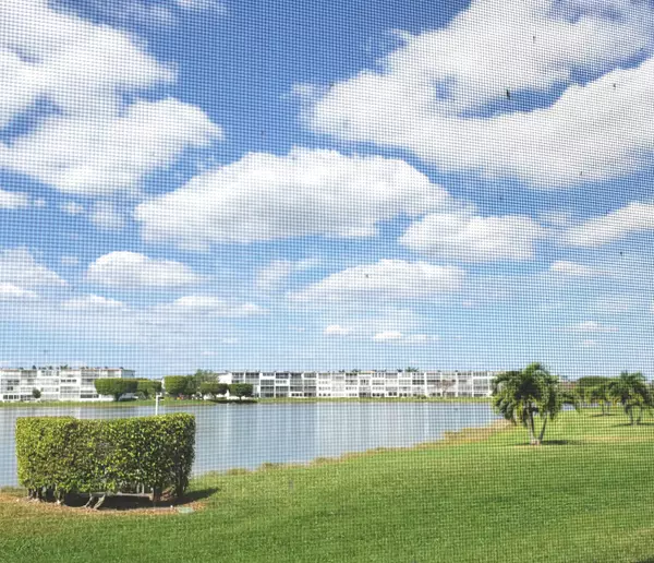 1085 Exeter E, Boca Raton, FL 33434