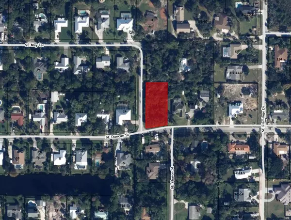 8881 SE Duncan ST, Hobe Sound, FL 33455