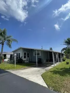 3385 Lake Overlook PL, Lake Worth, FL 33462