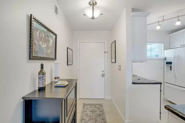 Lake Worth, FL 33461,2728 N Garden DR 311