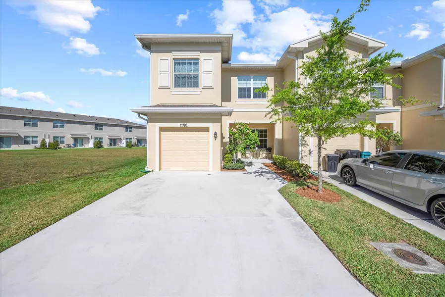 2910 NW Treviso CIR, Port Saint Lucie, FL 34986