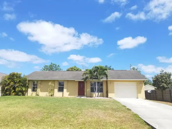 117 SW Milburn CIR, Port Saint Lucie, FL 34953