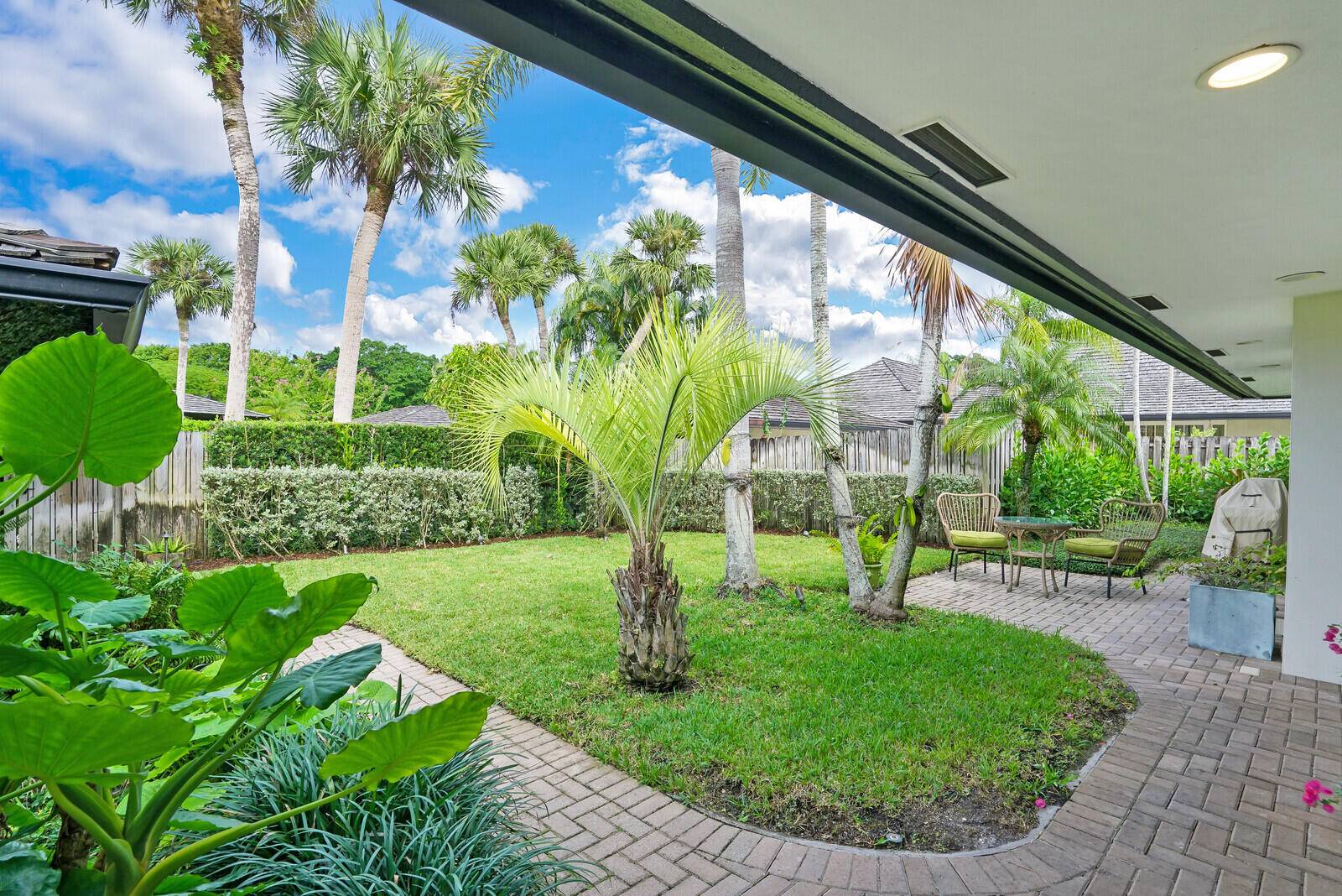Wellington, FL 33414,11860 Pebblewood DR