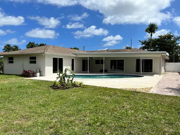 Delray Beach, FL 33445,880 SW 20th CT