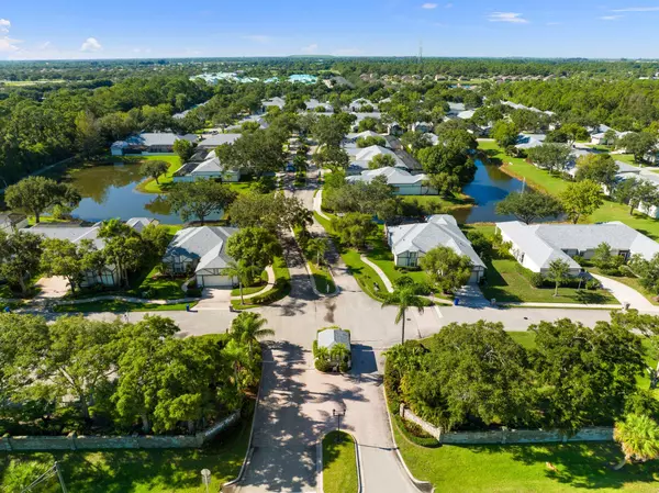 1961 Olde Bridge DR, Vero Beach, FL 32966