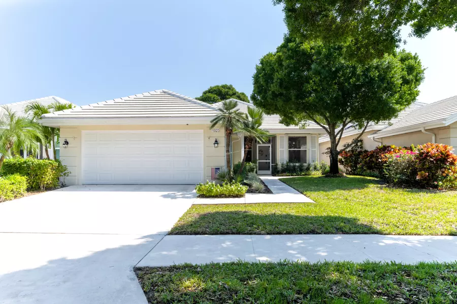 1023 Bedford AVE, Palm Beach Gardens, FL 33403