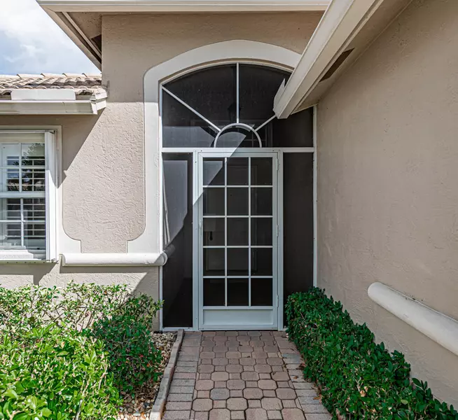 8059 Duomo CIR, Boynton Beach, FL 33472