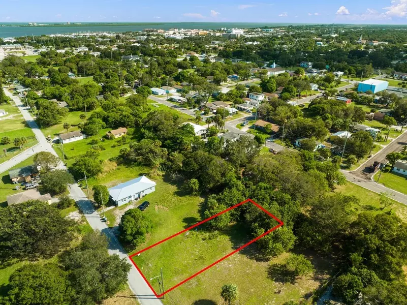 1125 Avenue F, Fort Pierce, FL 34950