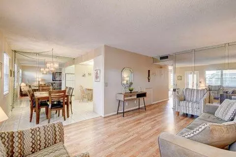 2057 Yarmouth C, Boca Raton, FL 33434