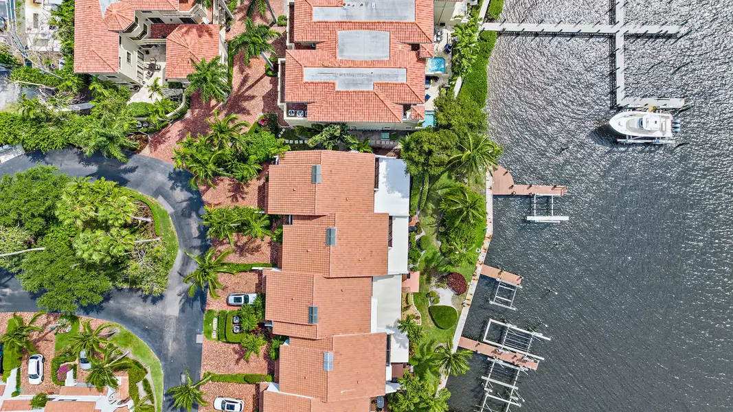 5552 N Ocean BLVD, Ocean Ridge, FL 33435