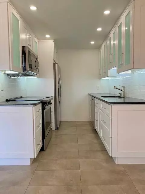 Boca Raton, FL 33434,1067 Guildford D 1067