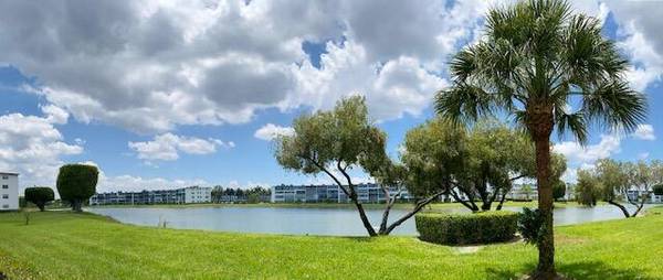 1067 Guildford D 1067, Boca Raton, FL 33434